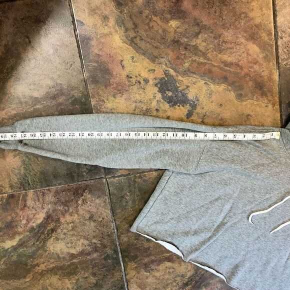 Wild Fable Gray Cropped Sweatshirt Hoodie Size XL - Picture 4 of 9
